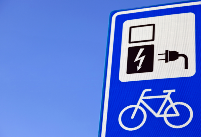 Avantages en nature de nouvelles précisions sur les véhicules électriques et les vélos
